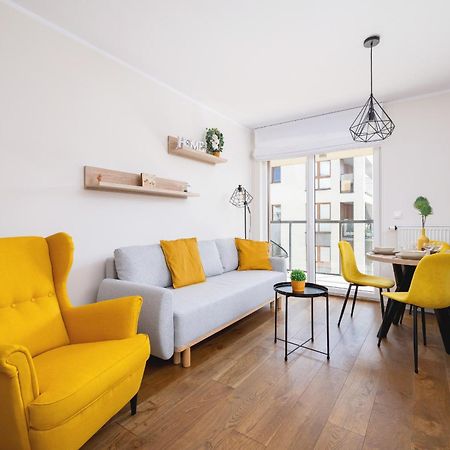 Przytulny Apartament Na Wroclawskiej Z Parkingiem W Krakowie By Noclegi Renters 外观 照片